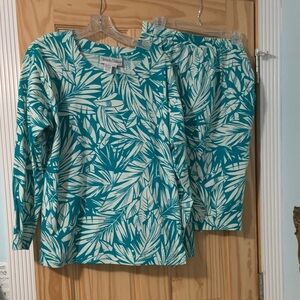 Diane Von Furstenberg  Shirt and Skirt Set vintage size L